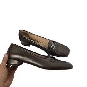 Salvatore Ferragamo Brown Logo Women's Loafer DS 67595 Boutique size 10